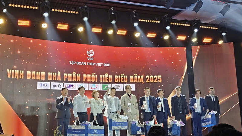 Vinh danh giải thưởng nhà phân phối tiêu biểu năm 2025 của VGS - Ống thép Việt Đức