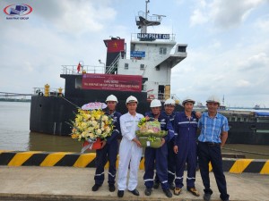 Tàu Nam Phát 08 trọng tải lớn cập cảng Tân Cảng Hiệp Phước - Nhà Bè
