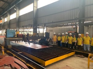 Nam Phat Ship đóng mới tàu Hải Anh 99 khách trên vịnh Hạ Long