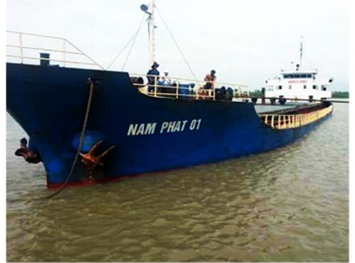 Tàu Nam Phát 01